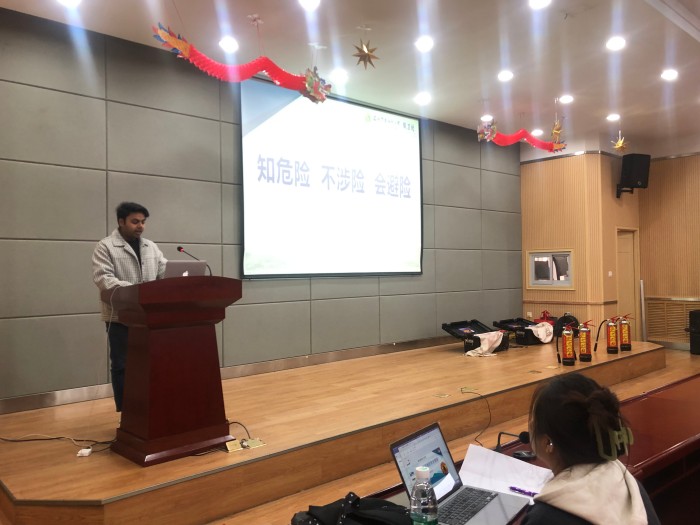 职工联合会宣传部部长倡导职工防火安全人人有责.jpg